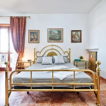 Apt Venice City Гостевой дом