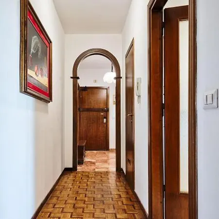 Гостевой дом Apt Venice City *
