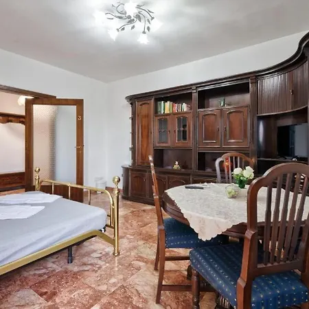 Apt Venice City *